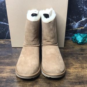 UGG Kids Bailey Bow II Boots Chestnut 6 Youth